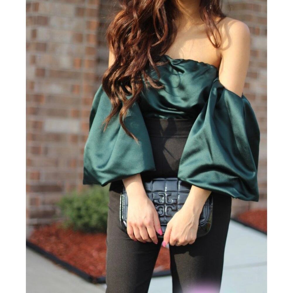 Zara Women's Emerald Green Satin Off-Shoulder Blouse Puff Sleeves Size XS